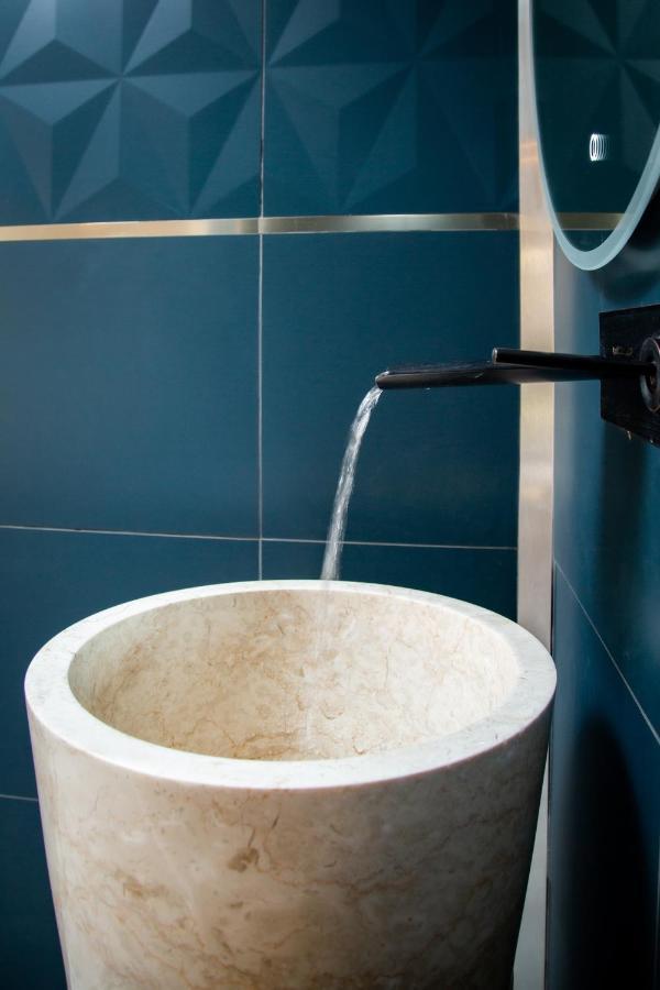 L'Ecrin Champenois - Suite Avec Balneo Et Sauna Prives Chalons en Champagne Bagian luar foto