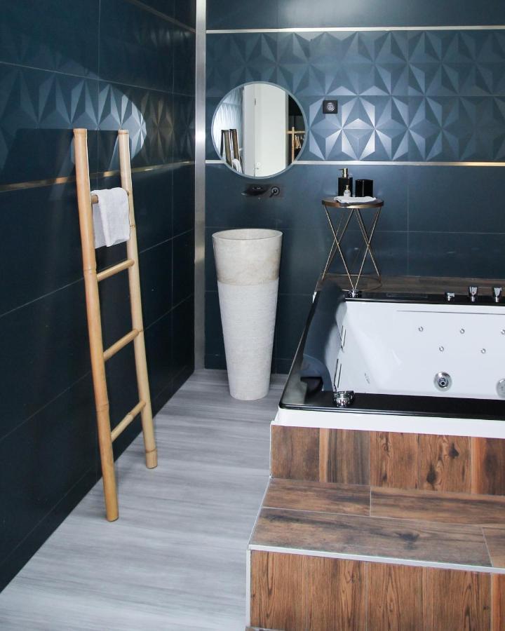L'Ecrin Champenois - Suite Avec Balneo Et Sauna Prives Chalons en Champagne Bagian luar foto